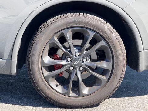 Used 2024 Dodge Durango GT RWD image 3