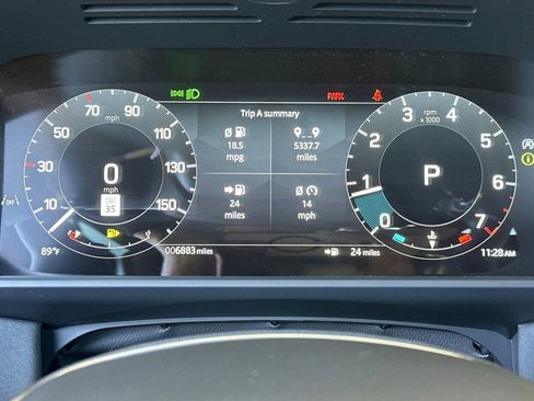 Used 2025 Land Rover Discovery S AWD/4WD image 19