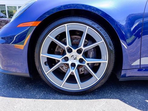 Certified 2025 Porsche 911 Carrera T RWD image 29