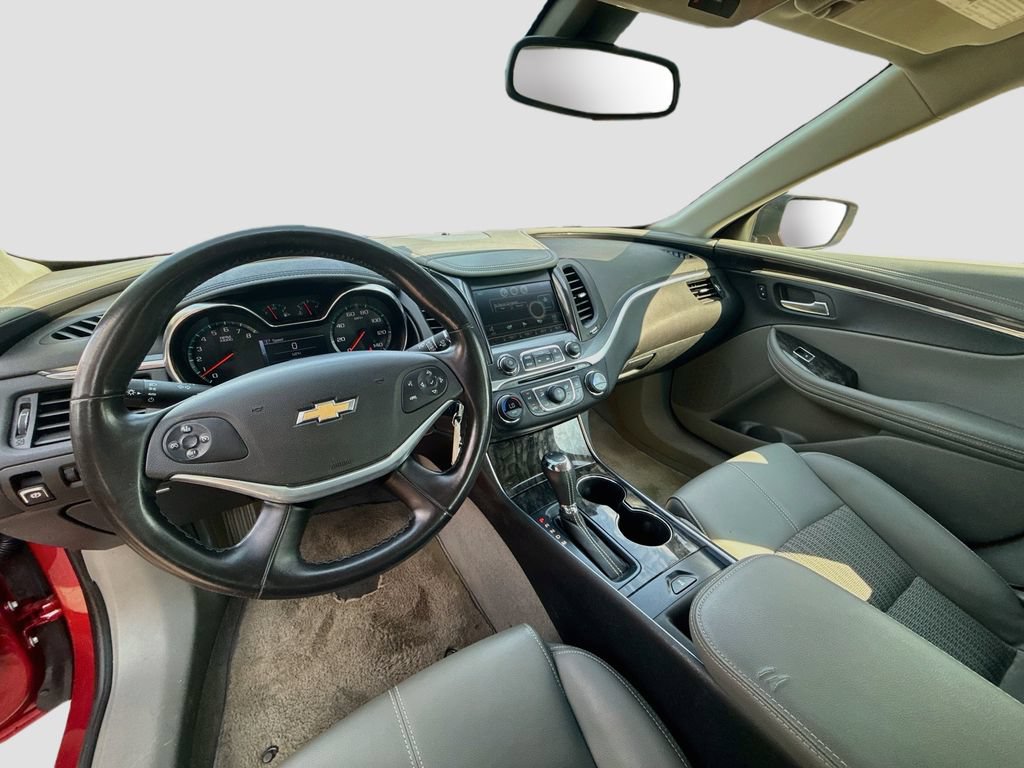 Used 2014 Chevrolet Impala LT w/ Convenience Package FWD image 9