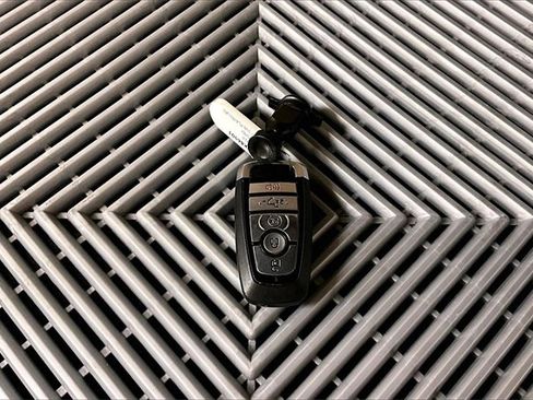 Used 2024 Ford F350 Platinum image 9