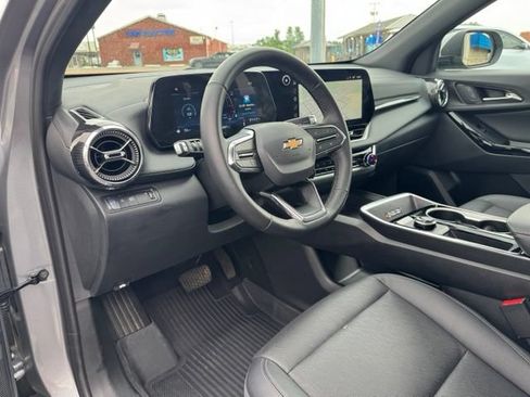 Used 2026 Chevrolet Equinox LT w/ Convenience Package II FWD image 19