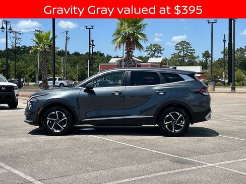 Used 2025 Kia Sportage LX FWD image 2