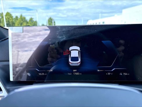 Used 2025 BMW i4 eDrive40 RWD image 15