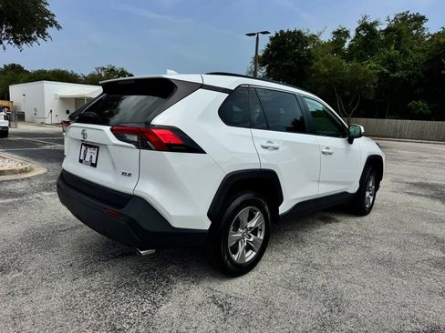 Used 2024 Toyota RAV4 XLE FWD image 9
