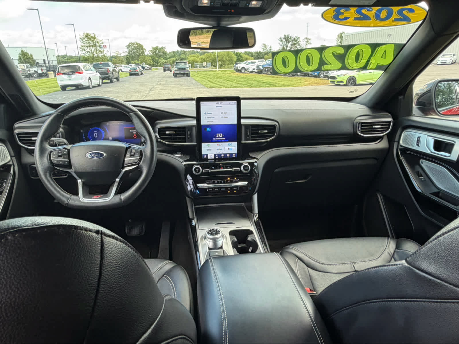 Used 2023 Ford Explorer ST w/ Equipment Group 401A AWD/4WD image 27
