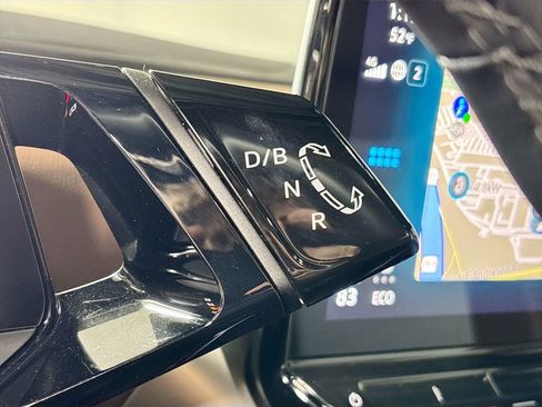 Certified 2023 Volkswagen ID.4 Pro image 19