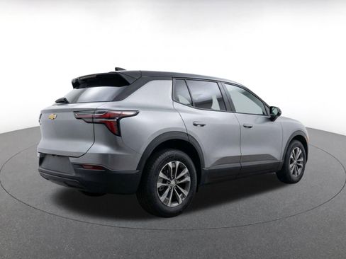 Used 2025 Chevrolet Equinox LT FWD image 9