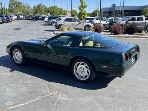 Used 1994 Chevrolet Corvette Coupe RWD image 11