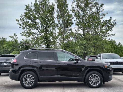Certified 2021 Jeep Cherokee Latitude Lux w/ Comfort/Convenience Group AWD/4WD image 9
