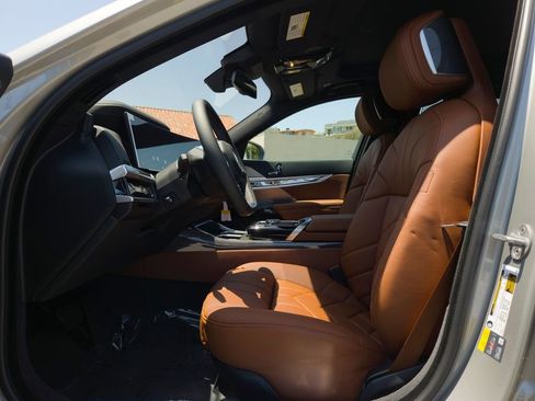 New 2026 BMW i7 eDrive50 w/ Executive Package RWD image 7
