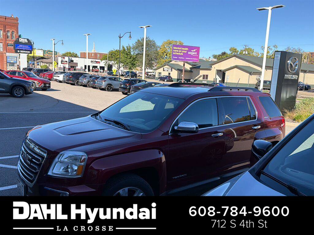 Used 2017 GMC Terrain SLE w/ Technology Package FWD image 1