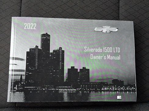 Used 2022 Chevrolet Silverado 1500 LT image 26