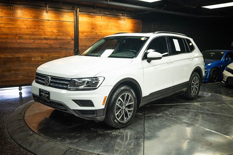 Used 2019 Volkswagen Tiguan SE FWD image 2