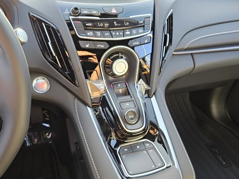 New 2025 Acura RDX SH-AWD image 24