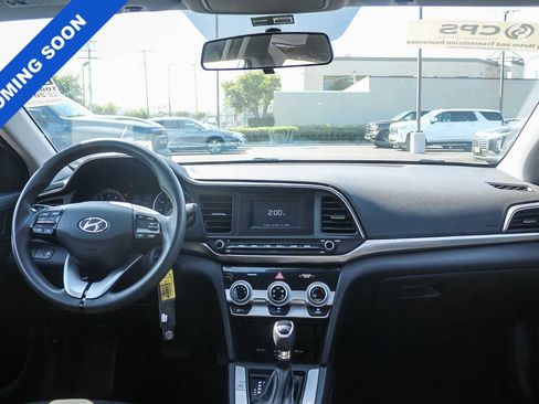 Used 2019 Hyundai Elantra SE w/ Cargo Package image 16