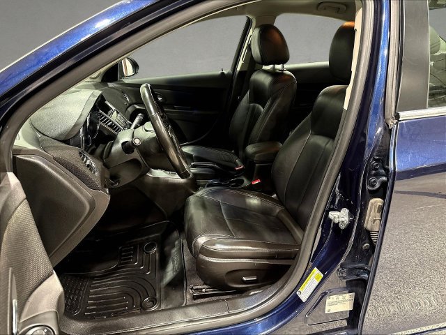 Used 2011 Chevrolet Cruze LTZ FWD image 23