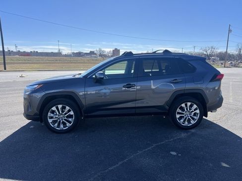 Used 2024 Toyota RAV4 XLE Premium image 4