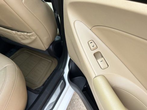 Used 2013 Hyundai Sonata Limited FWD image 20