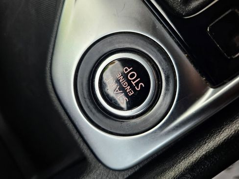 Used 2020 Nissan Sentra SR w/ Lighting Package image 23