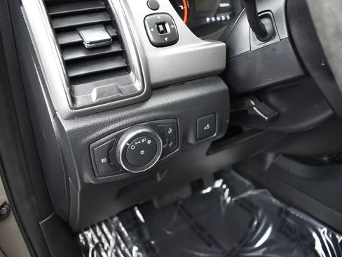 Used 2022 Ford Ranger XLT image 11