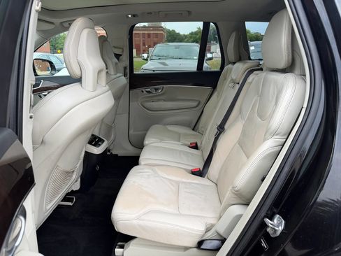 Used 2016 Volvo XC90 T6 Momentum w/ Vision Package AWD/4WD image 16