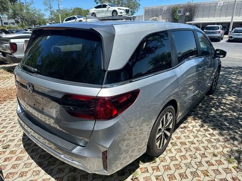 Certified 2026 Honda Odyssey EX-L image 5