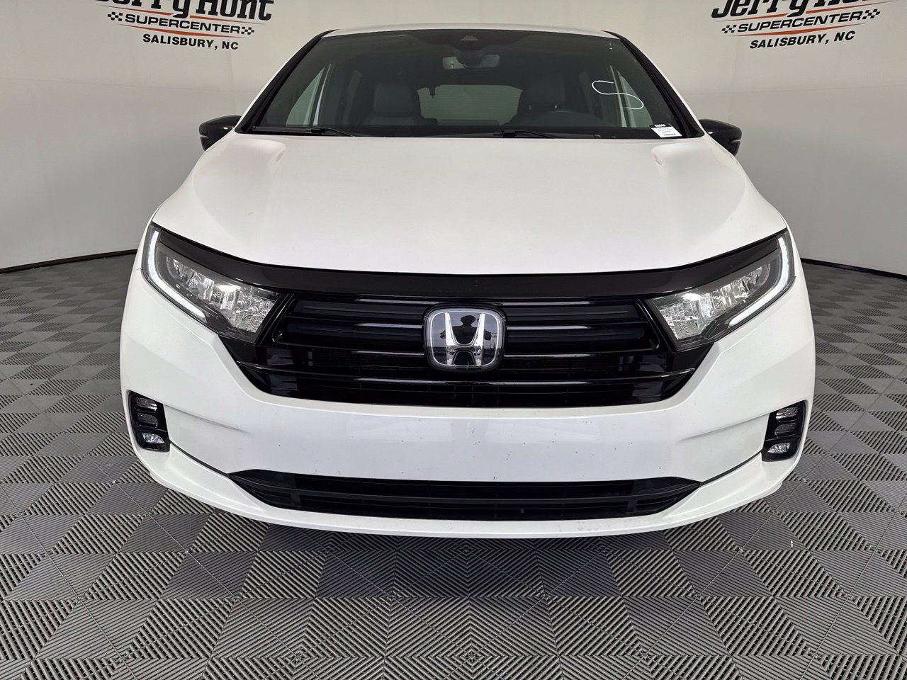 Used 2024 Honda Odyssey Sport image 4