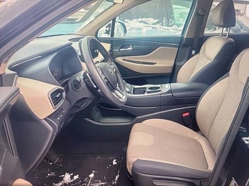 Used 2023 Hyundai Santa Fe SE image 5