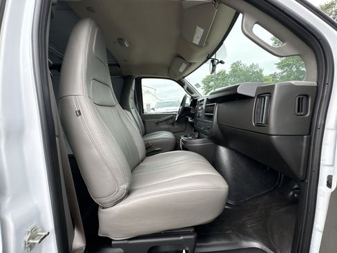 New 2026 GMC Savana 2500 w/ Driver Convenience Package RWD image 27