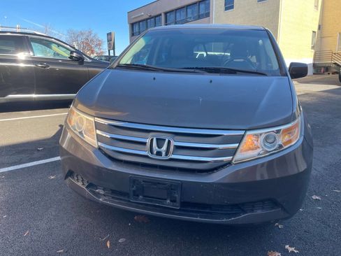 Used 2012 Honda Odyssey EX image 3