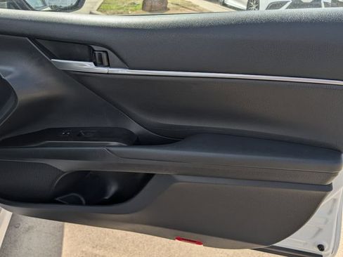 Used 2024 Toyota Camry SE FWD image 32