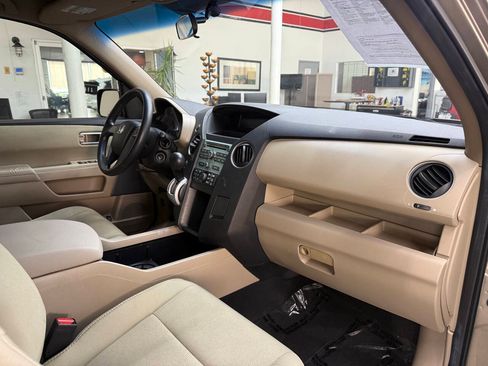 Used 2011 Honda Pilot LX image 19