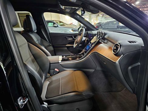 Certified 2026 Mercedes-Benz GLC 300 4MATIC image 11