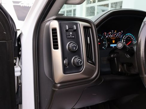 Used 2018 GMC Sierra 2500 Denali w/ Suspension Package, Off-Road image 12