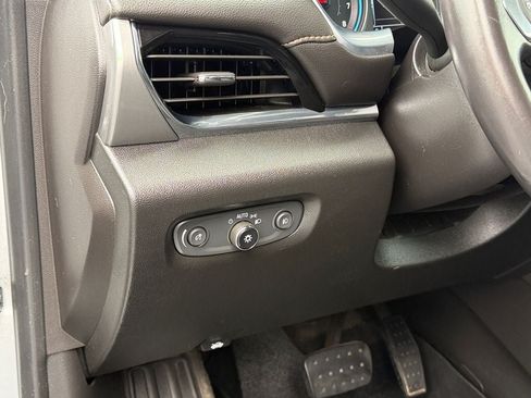 Used 2019 Chevrolet Traverse RS AWD/4WD image 19