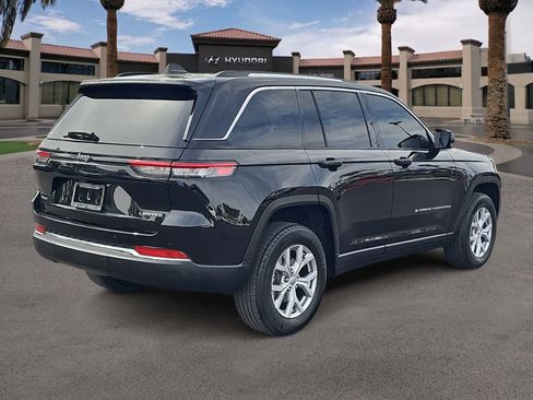 Used 2022 Jeep Grand Cherokee Limited AWD/4WD image 8