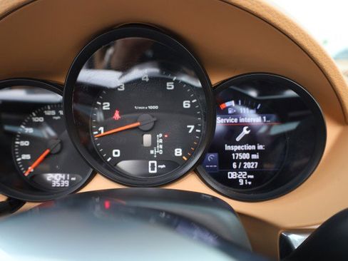 Used 2017 Porsche 718 Boxster RWD image 30