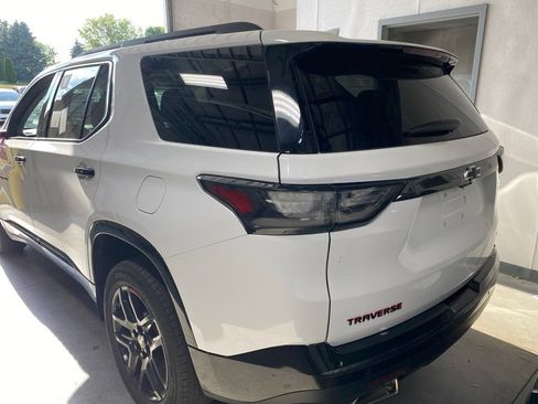 Used 2021 Chevrolet Traverse Premier w/ Redline Edition AWD/4WD image 3