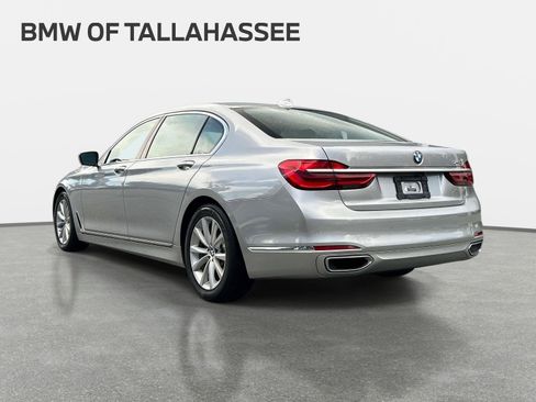 Used 2019 BMW 740i RWD image 8