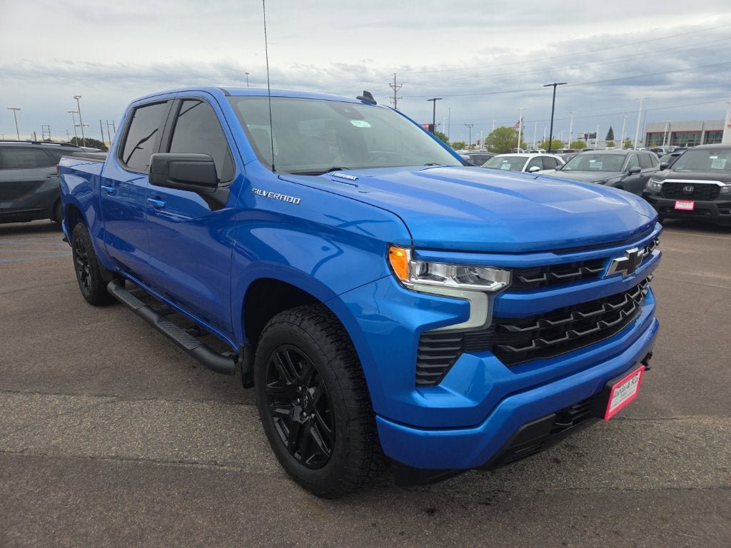 Used 2026 Chevrolet Silverado 1500 RST w/ RST Select Package AWD/4WD image 3