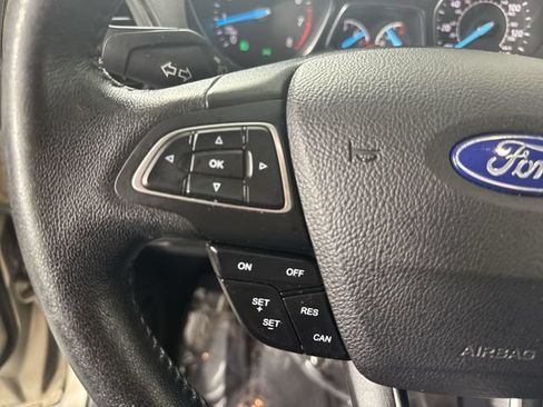 Used 2018 Ford Escape SEL AWD/4WD image 12