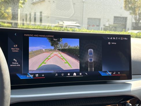 Used 2025 BMW 230i Coupe w/ Premium Package image 26