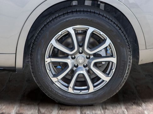 Used 2019 Maserati Levante image 37