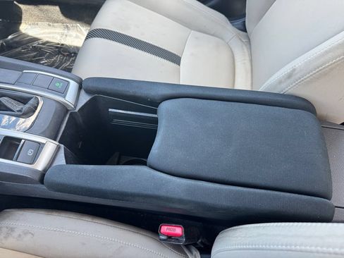 Used 2017 Honda Civic LX image 30