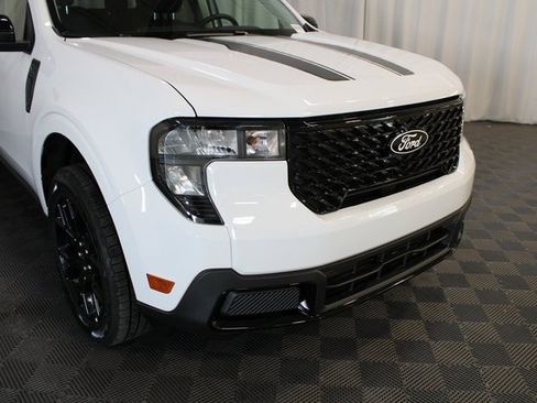 New 2025 Ford Maverick XLT w/ XLT Luxury Package image 30