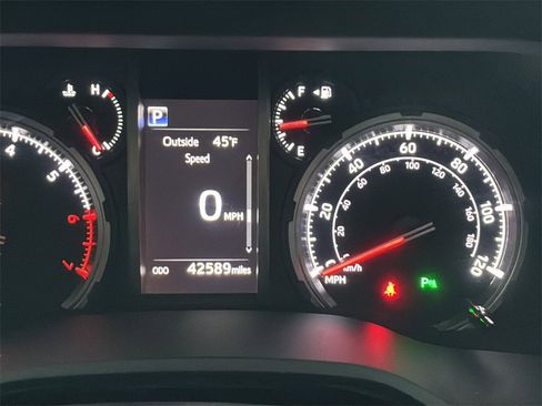 Used 2022 Toyota 4Runner Limited image 34