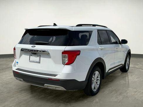 Used 2023 Ford Explorer XLT w/ Equipment Group 202A RWD image 7