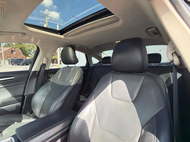 Used 2019 Ford Fusion Titanium FWD image 21