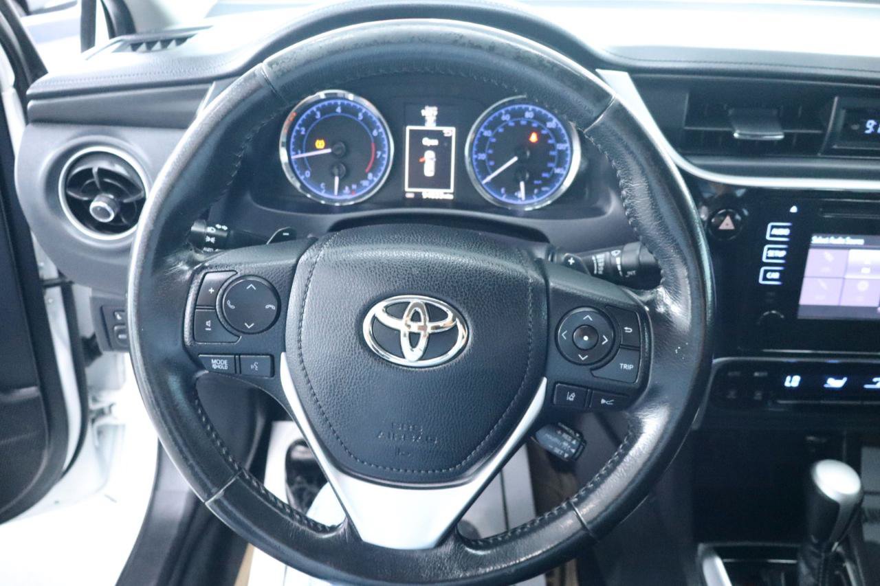 Used 2018 Toyota Corolla SE FWD image 24